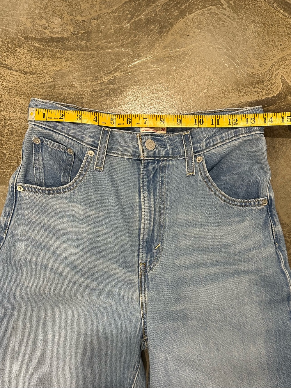 Levi’s Cinch Baggy Light Blue Wide Leg Jeans - Picture 8 of 9